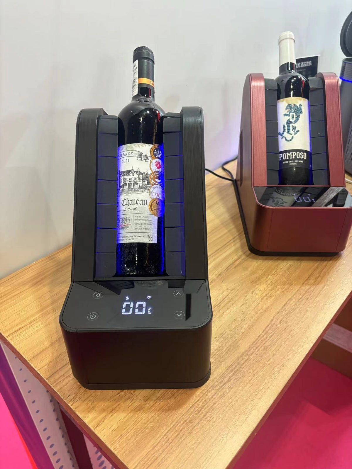 Single-Bottle Wine Cooler — Battery Peltier Chiller