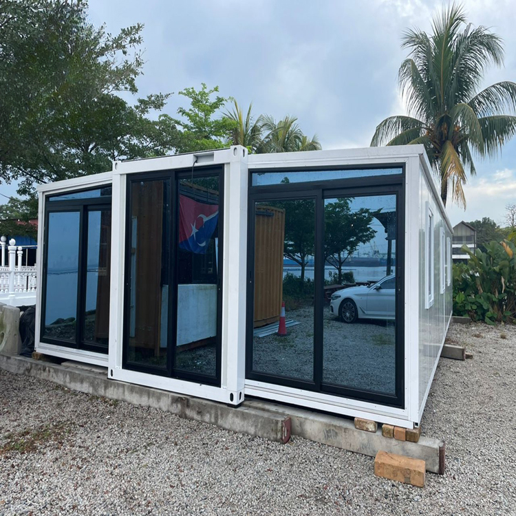 Expandable Container House — Flat-Pack Modular Cabin