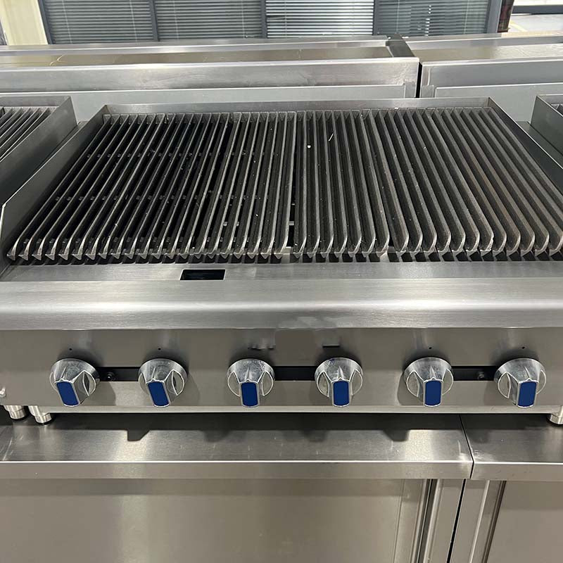 Commercial Gas Charbroiler — Heavy-Duty Countertop Stainless Steel