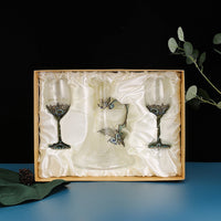 Retro-Style Wine Glass and Decanter Gift Set image preview