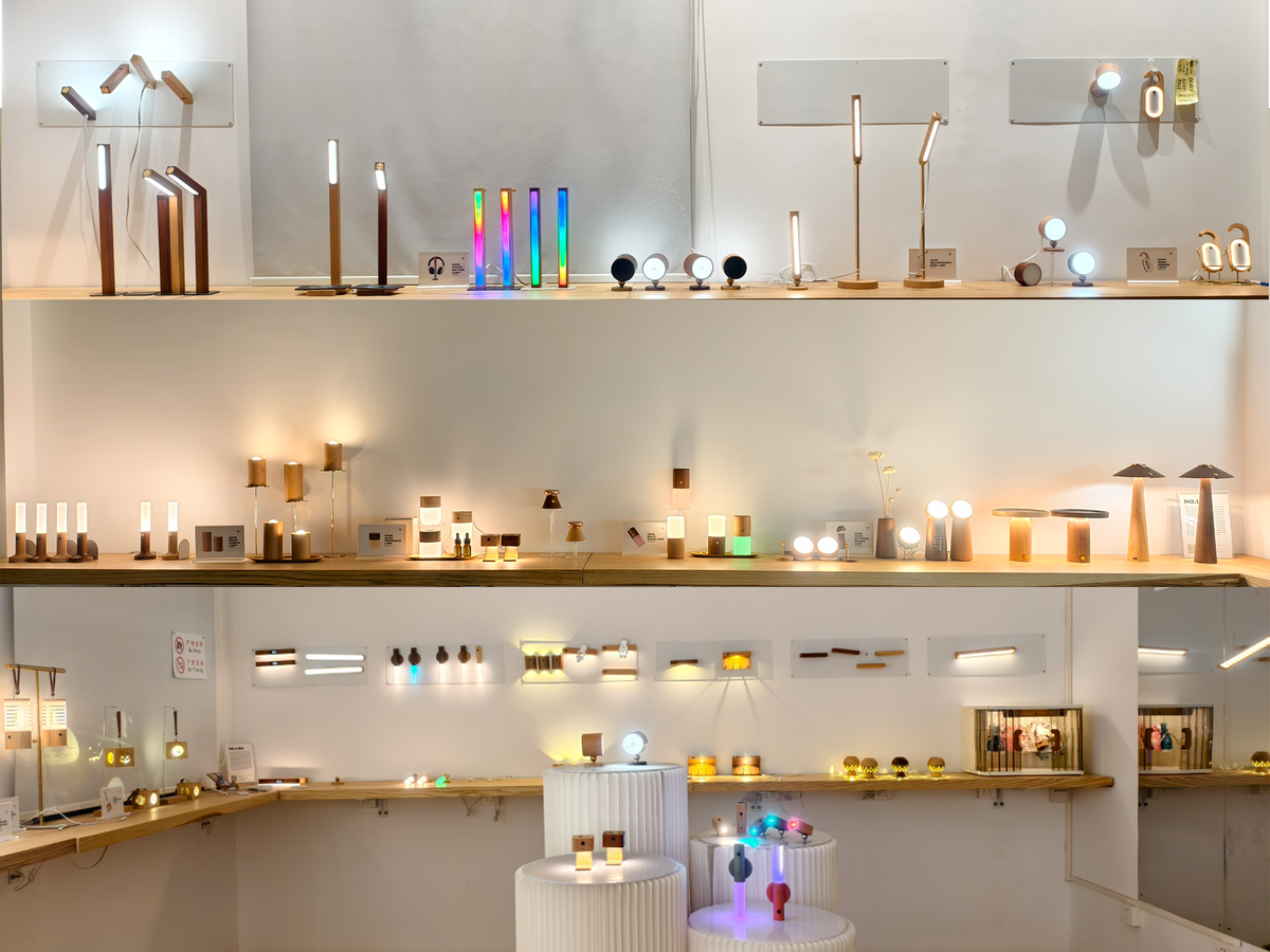 Rechargeable Wooden Flameless LED Candle Lamp — Warm White