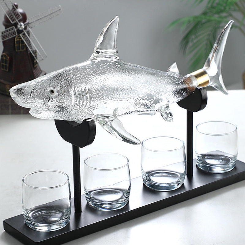 Shark Whiskey Decanter Set with Glasses, glass capacity 300ml