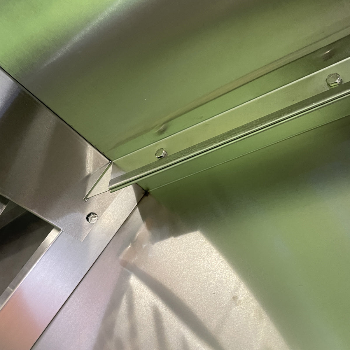 Commercial Stainless Steel Wall-Mounted Exhaust Hood with Filter