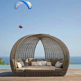 Outdoor PE Rattan Daybed with Cushion — Aluminum Frame