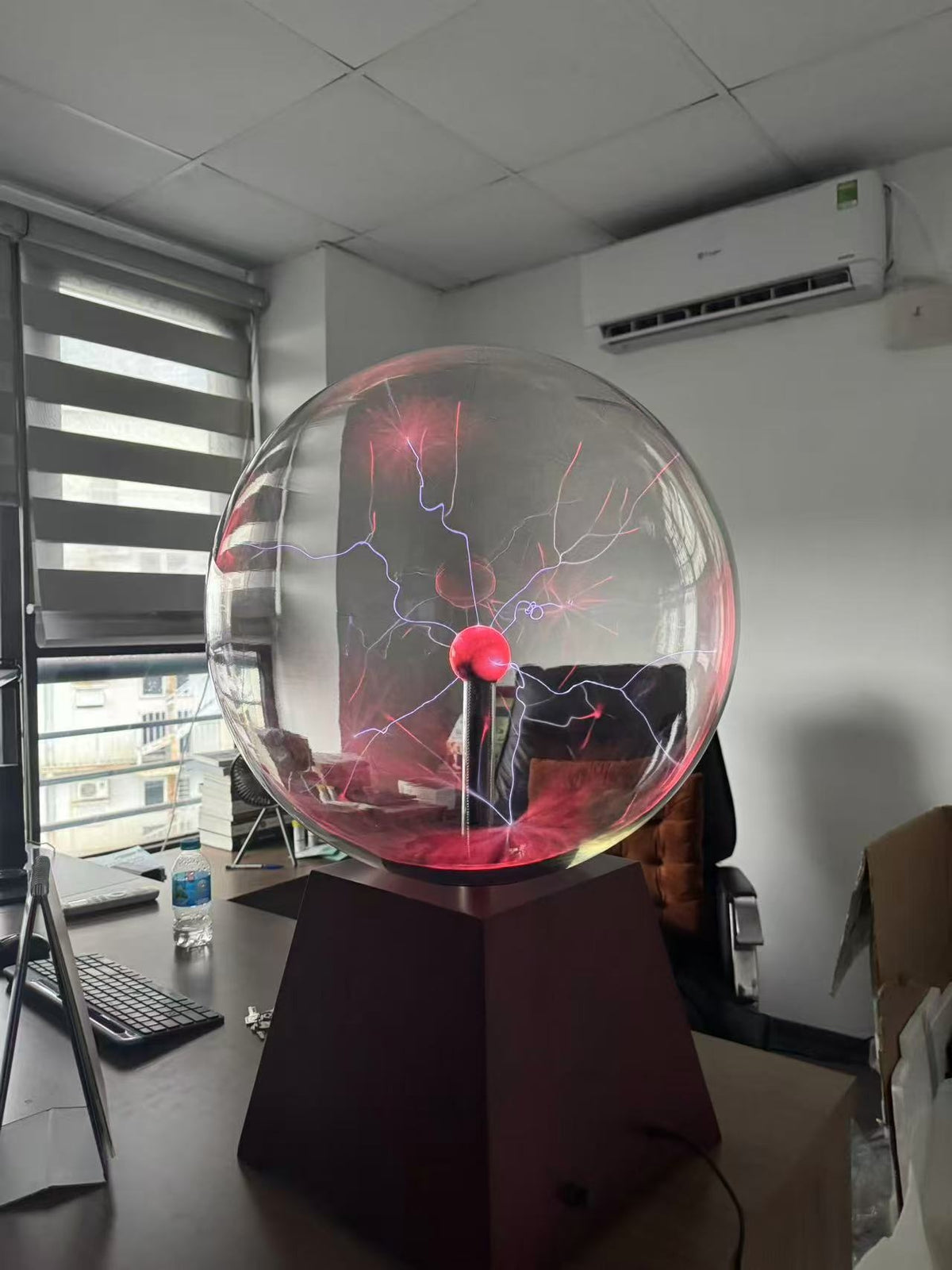 20-Inch Plasma Ball Lamp — Touch-Sensitive Lightning Globe