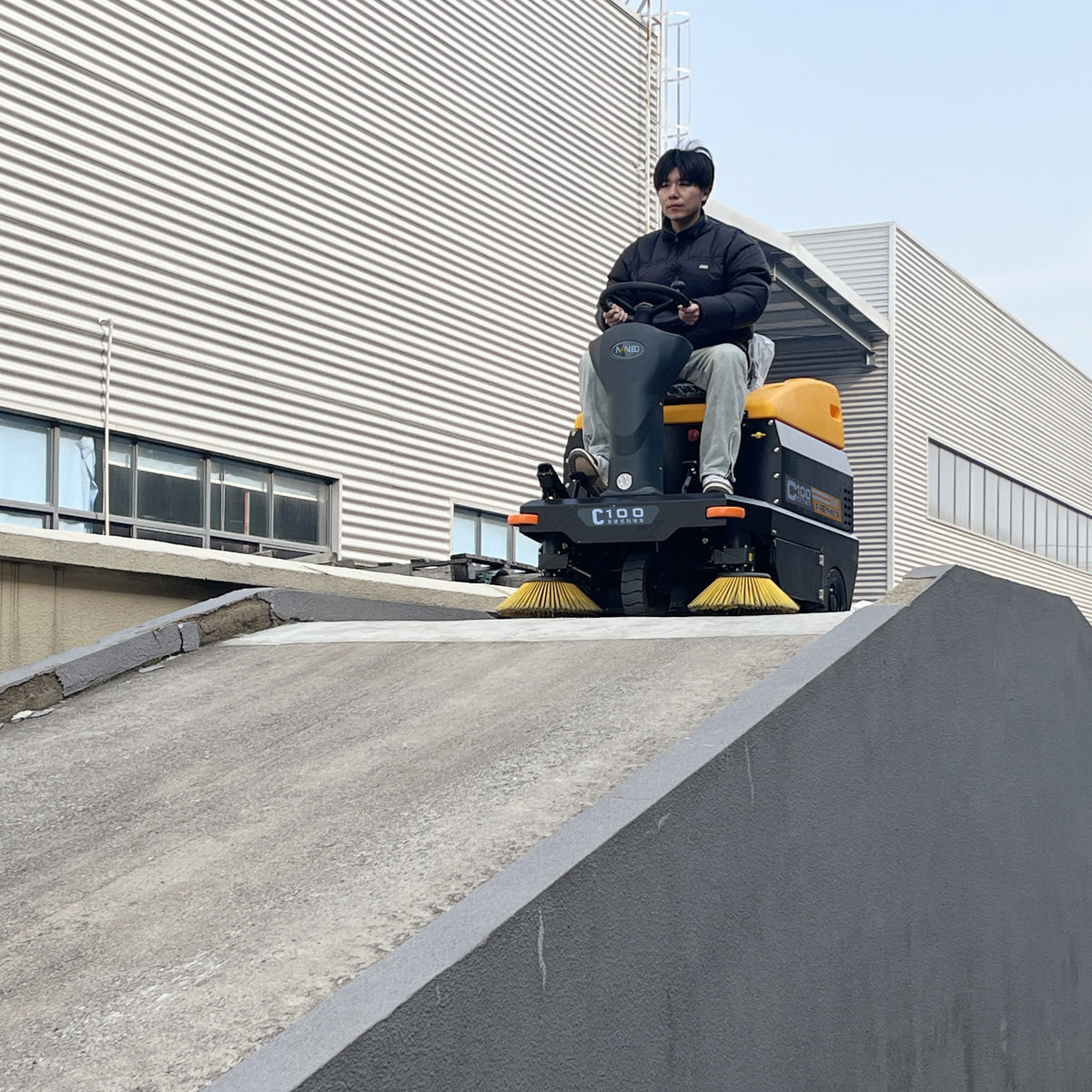 Ride-On Electric Floor Sweeper — 1150 mm, 6000 m²/h