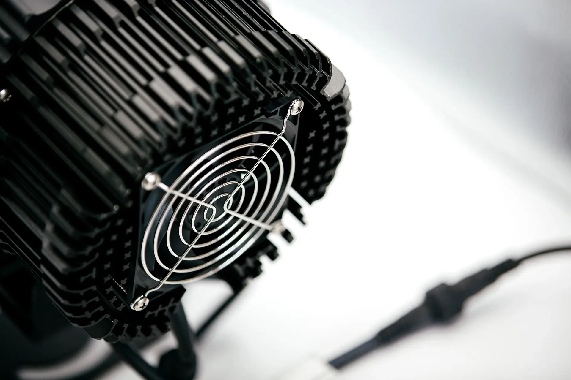 400W Logo projector with image rotation and IP65