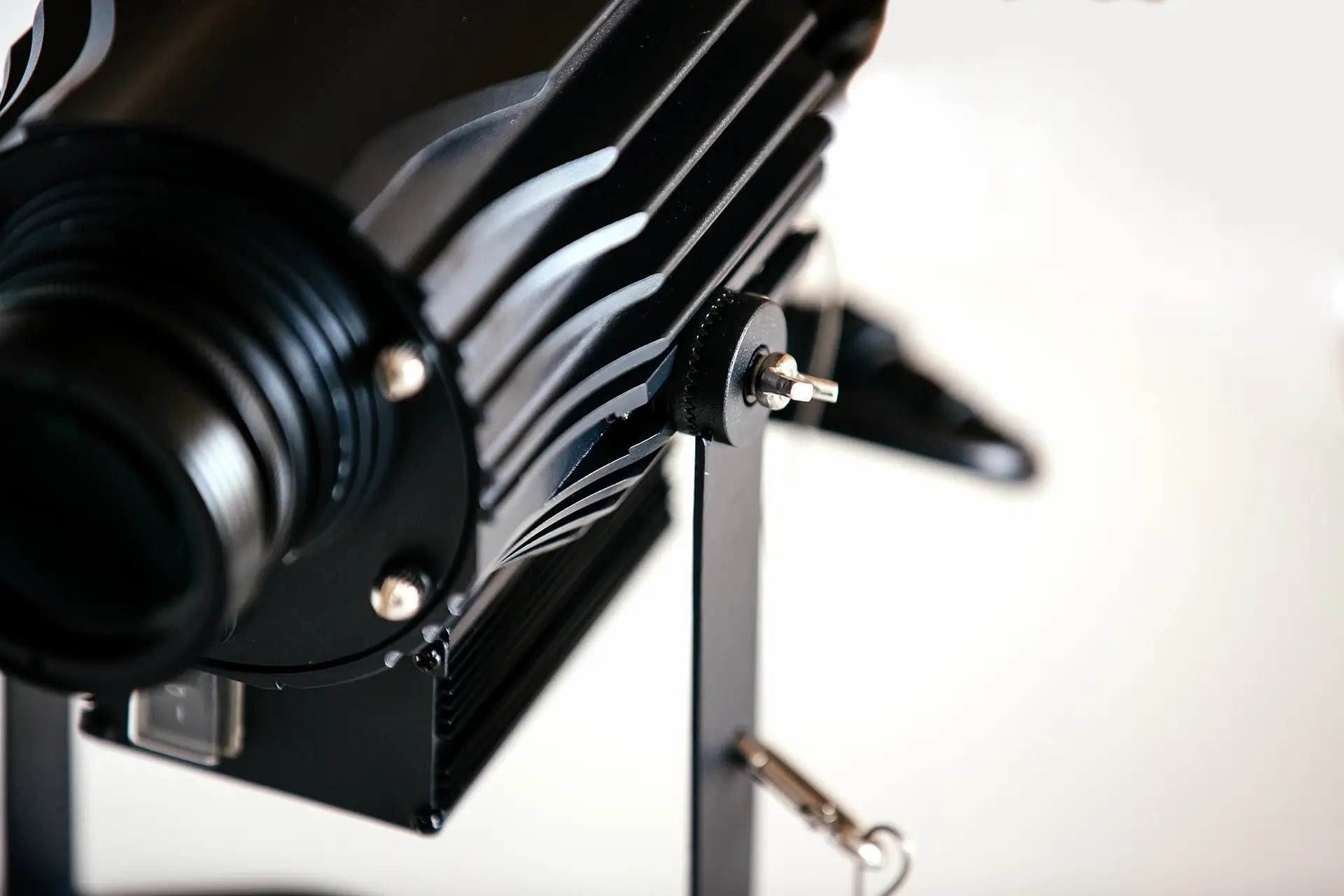 40W Logo projector with image rotation and IP65