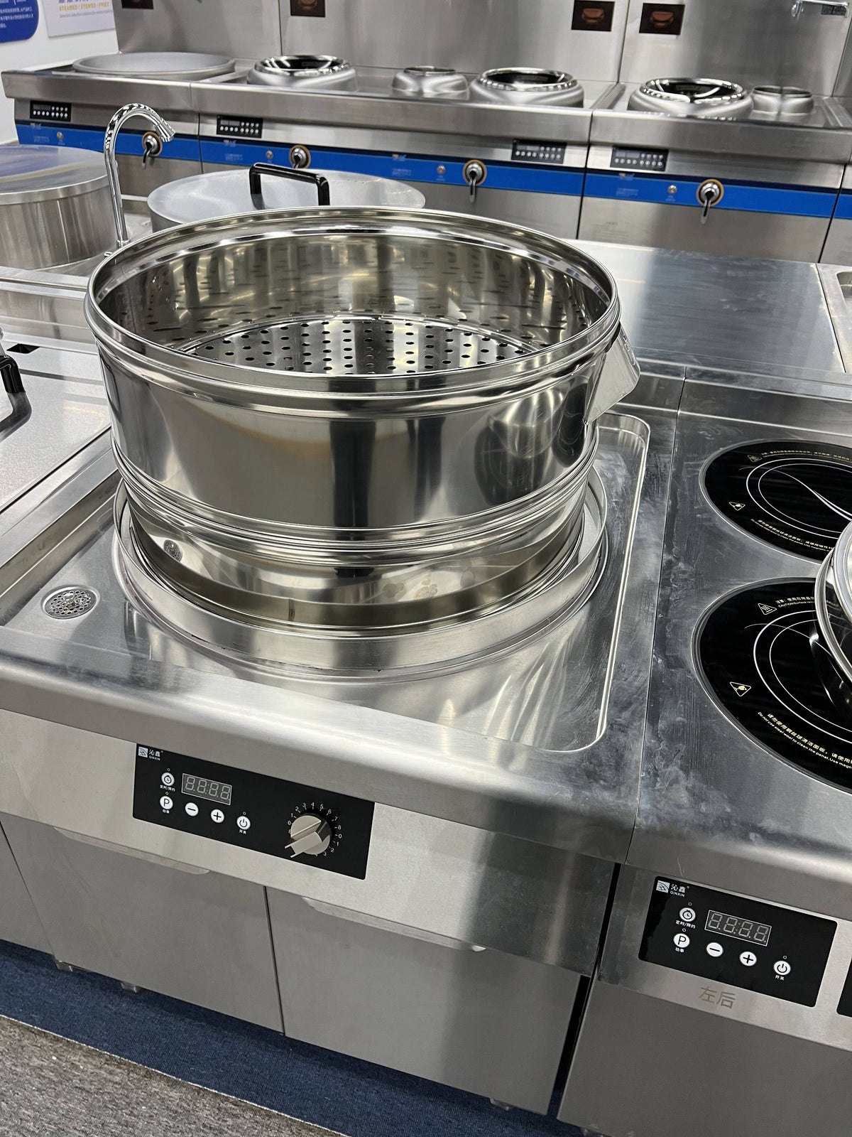 Commercial Induction Bun Steamer — 7-Hole, 18 kW