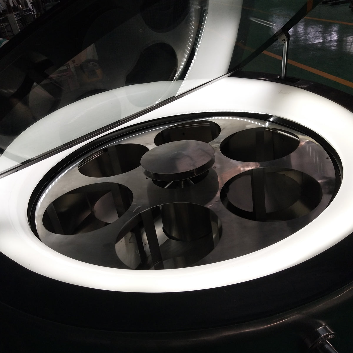 Commercial Rotary Ice Cream Display Freezer — Round Barrel Showcase
