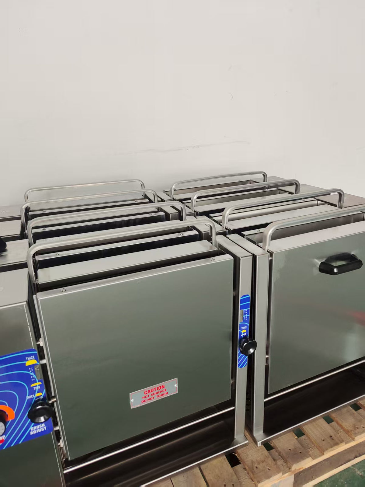 Conveyor Bun Toaster — Vertical, Adjustable Speed