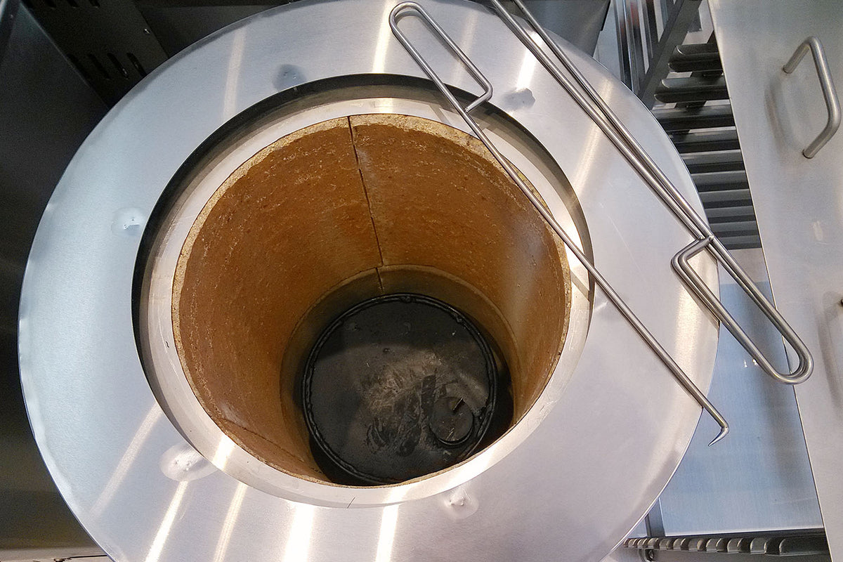 Commercial Gas Tandoor Clay Oven — Round Stainless Steel
