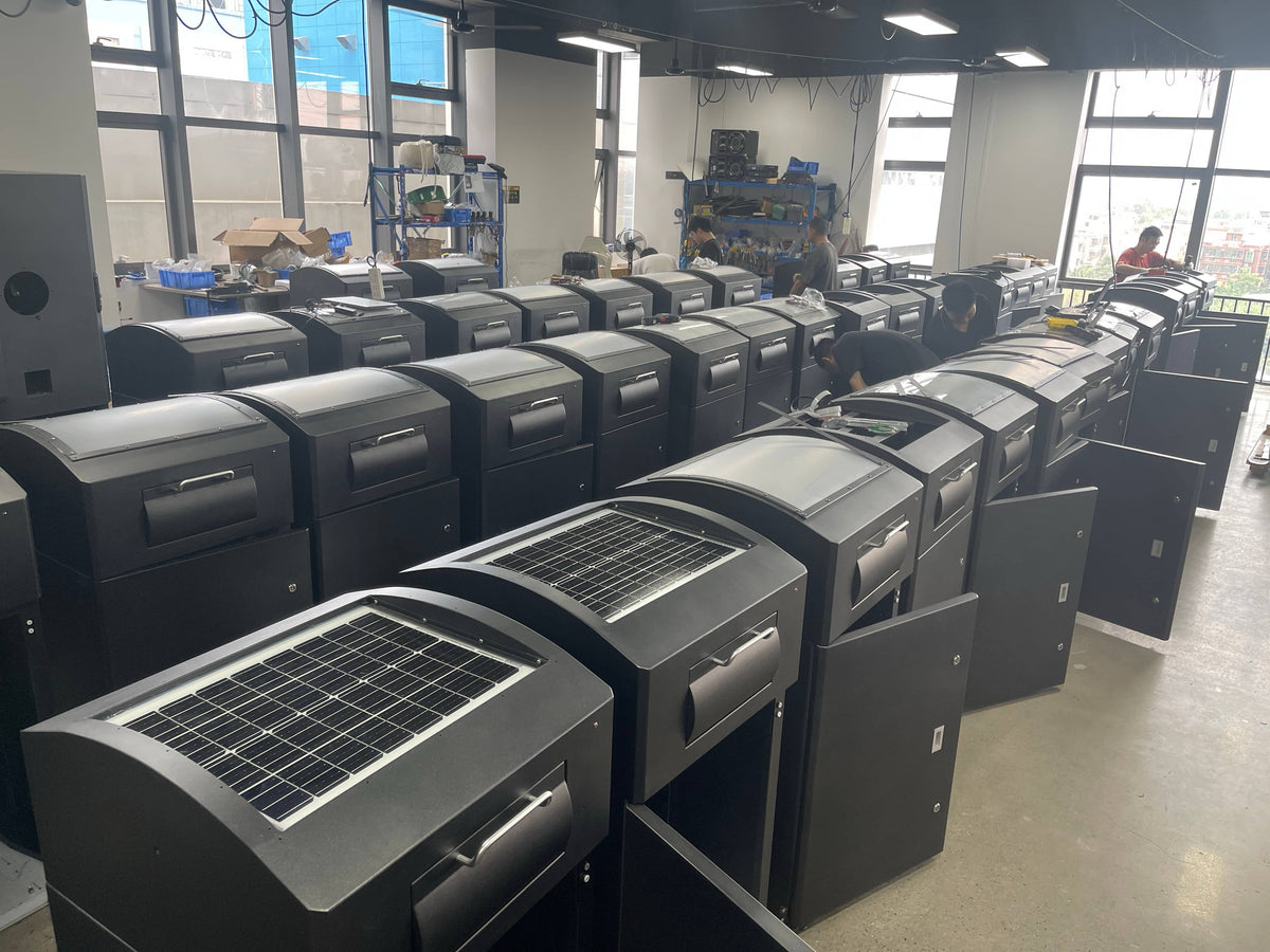 Solar-Powered Waste Compactor Bin — Odor Control, Anti-Theft
