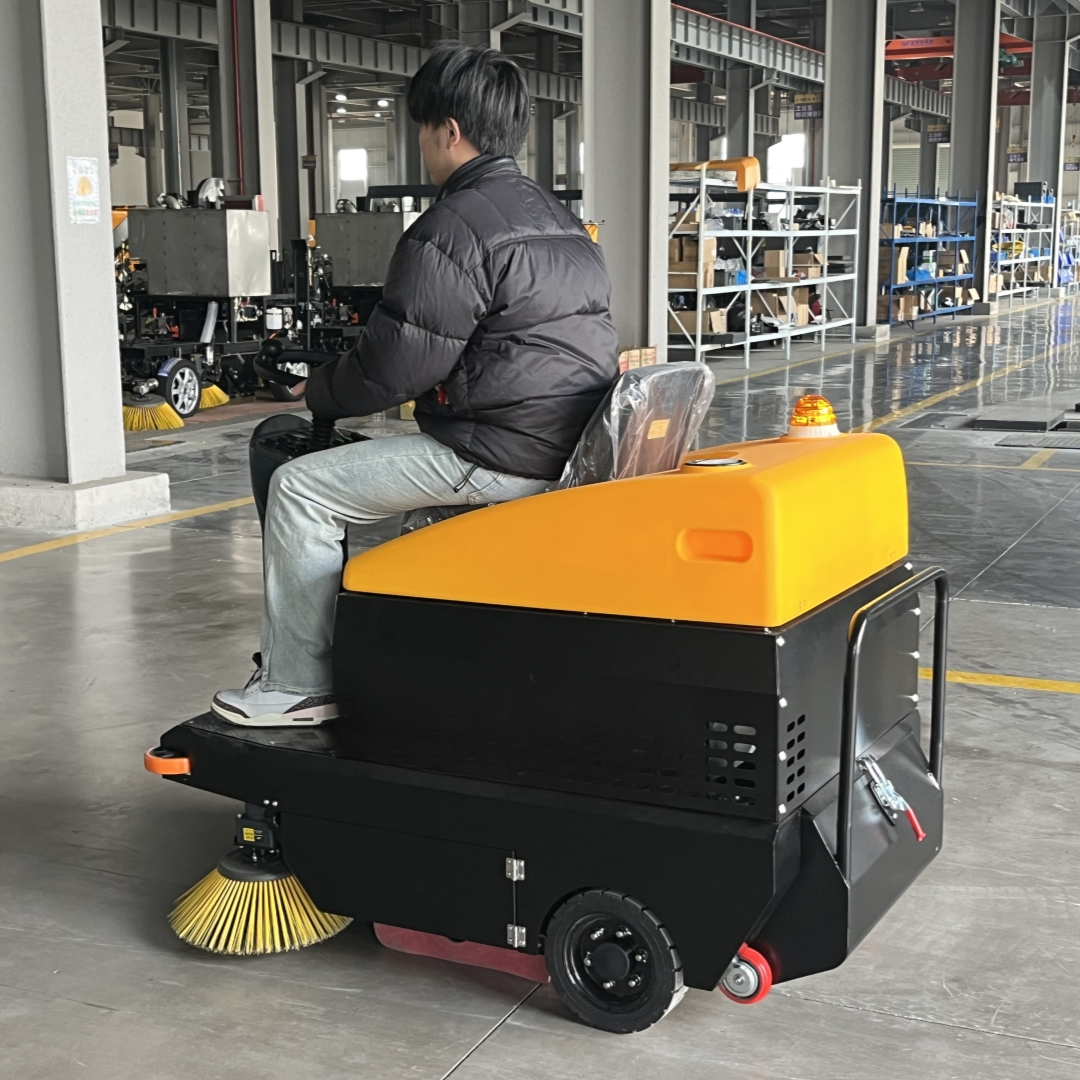 Ride-On Electric Floor Sweeper — 1150 mm, 6000 m²/h