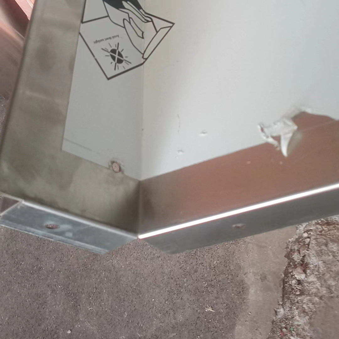 Commercial Stainless Steel Wall-Mounted Exhaust Hood with Filter