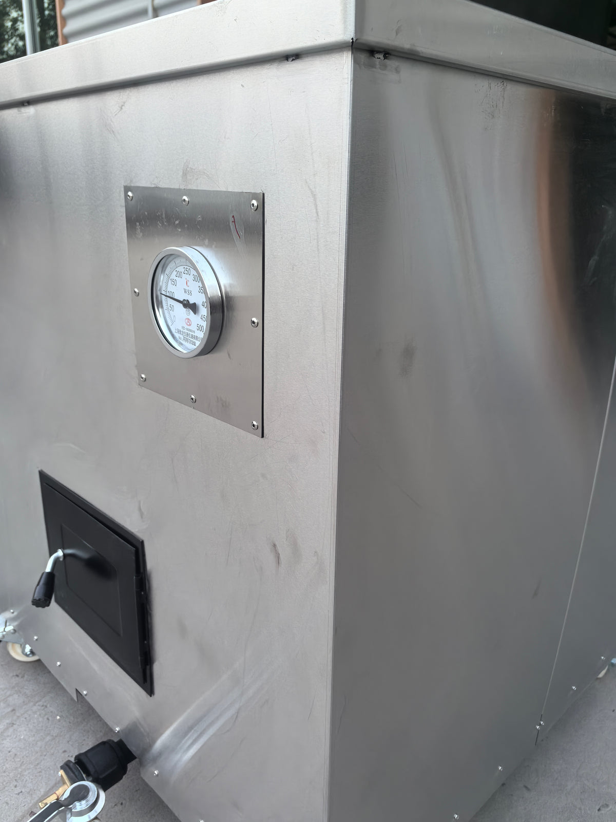 Commercial Gas Clay Tandoor Oven — Stainless Steel