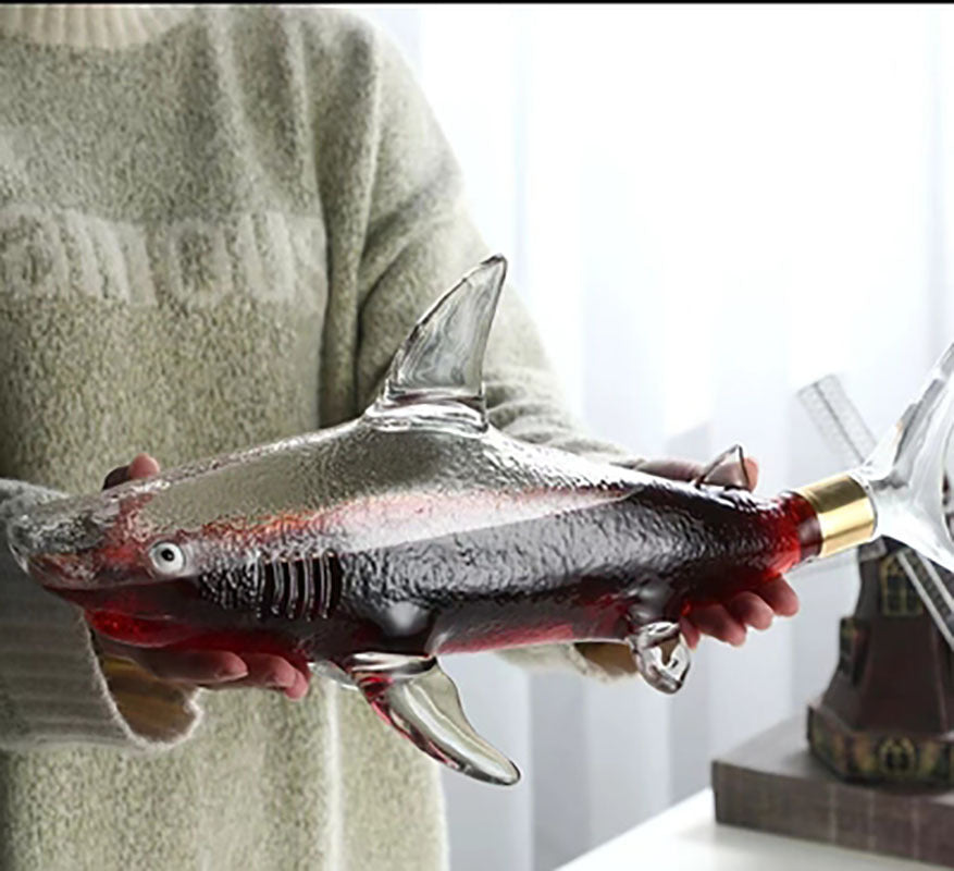 Shark Whiskey Decanter Set with Glasses, glasses per set 4