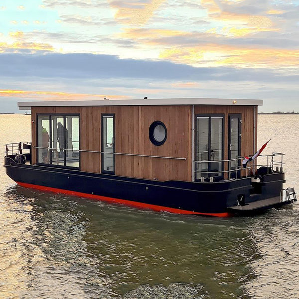 Aluminum Pontoon Houseboat with Kitchen & Bathroom — 7.6 m
