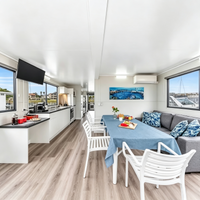 Vista previa de la imagen de Aluminum Pontoon House Boat — 11 m Luxury Barge