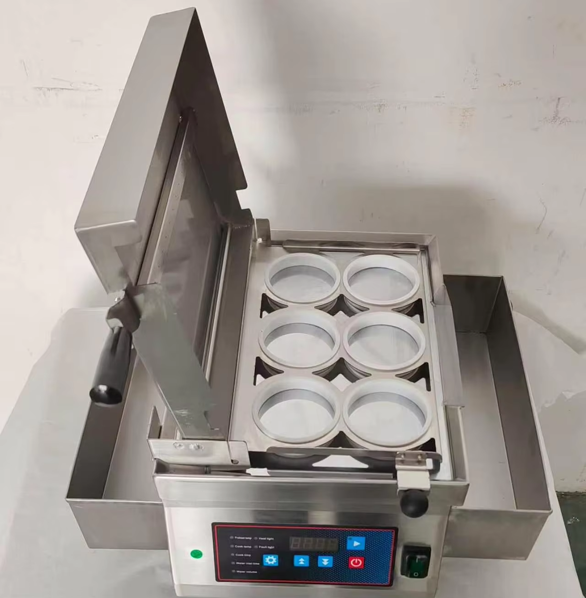 Commercial Automatic Egg Frying Machine — 6-Hole Omelet Cooker