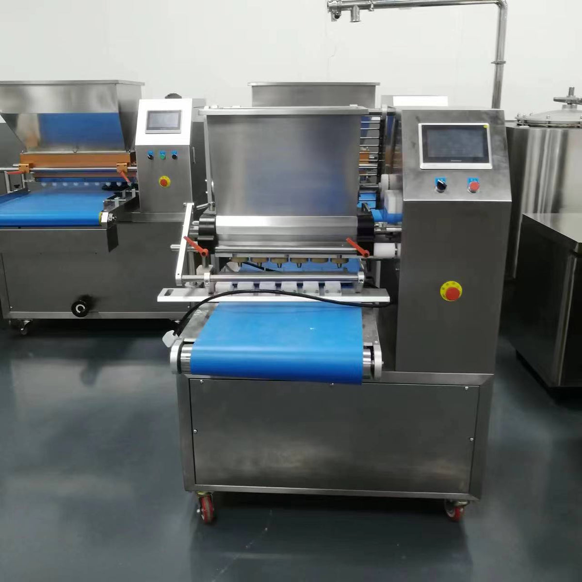 Automatic Cake & Cookie Filling Machine — Bakery Depositor