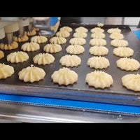Automatic Cake &amp; Cookie Filling Machine — Bakery Depositor video preview